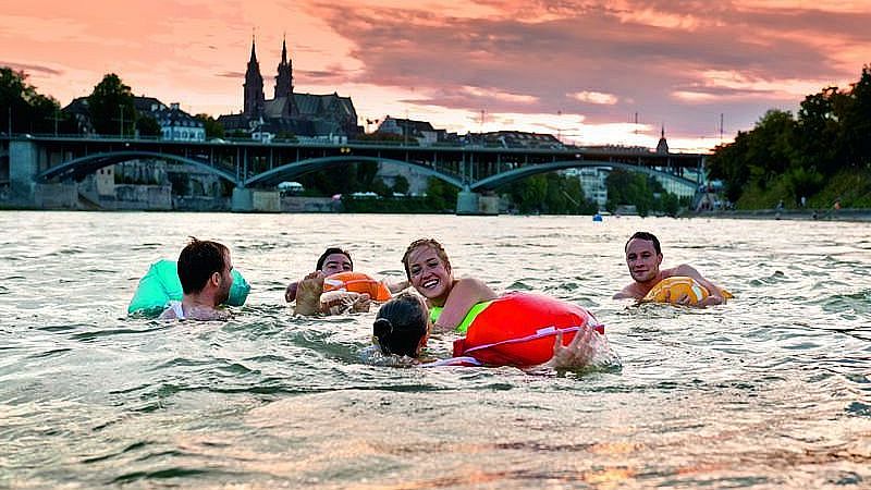 Swimming in the Rhine